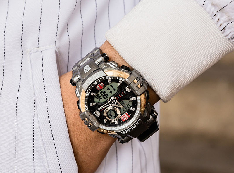 Đồng hồ với phong c&aacute;ch mạnh mẽ